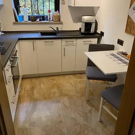 2 Schlaf- & 2 Badezimmer - Direkte Busverbindung Bis Koeln Hbf, Messe * Λεβερκούζεν