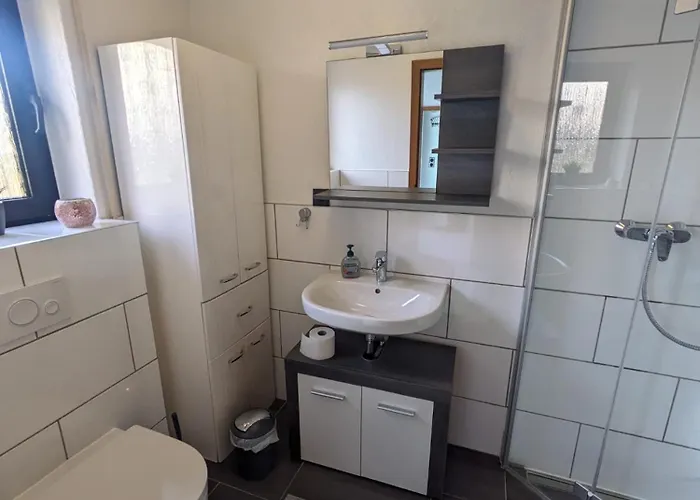 Apartament 2 Schlaf- & 2 Badezimmer - Direkte Busverbindung Bis Koeln Hbf, Messe