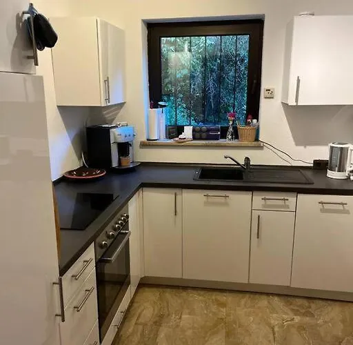 Apartament 2 Schlaf- & 2 Badezimmer - Direkte Busverbindung Bis Koeln Hbf, Messe *