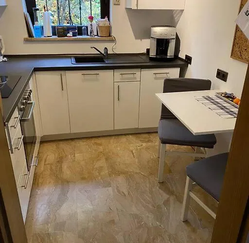 2 Schlaf- & 2 Badezimmer - Direkte Busverbindung Bis Koeln Hbf, Messe * Leverkusen