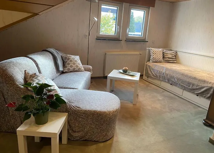 Appartement 2 Schlaf- & 2 Badezimmer - Direkte Busverbindung Bis Koeln Hbf, Messe